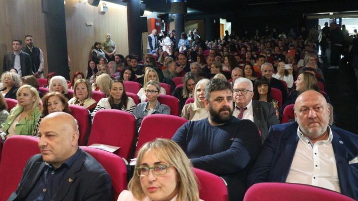 GIALINA PAIDIA VIVLIOPAROUSIASI VERIA 25-4-2026 (18)